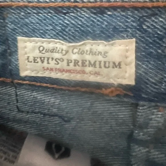 Vintage Levi's Blue Jeans with Yellow Floral Embroidery - Picture 10 of 12